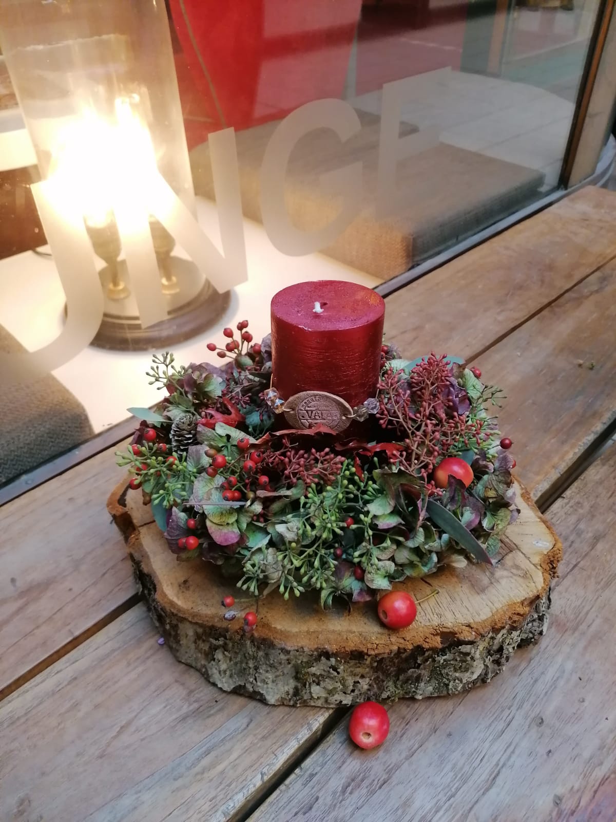 Podzimní svícen se svíčkou